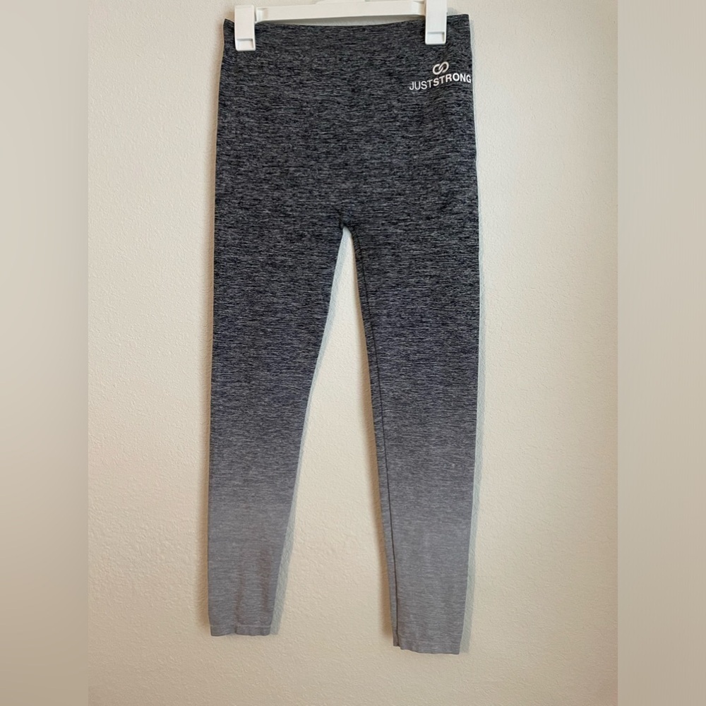 Just Strong Gray Leggings with High Waistband and Heathered Texture size L